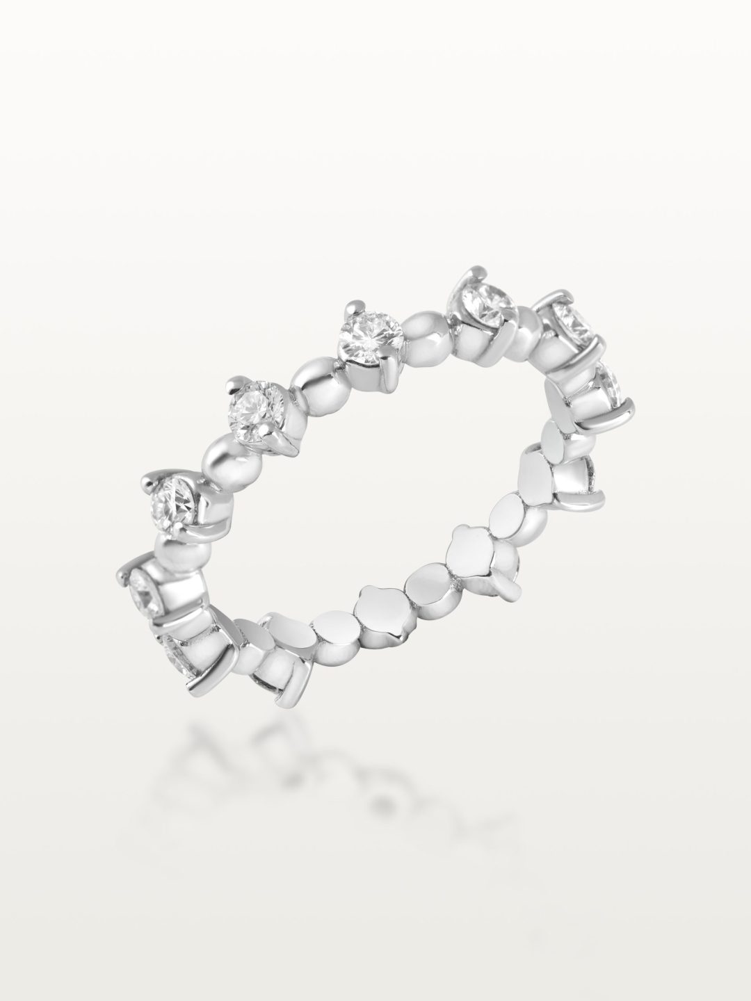 alliance_diamants_rond_serti_alterné_or_blanc-ode-a-l’amour