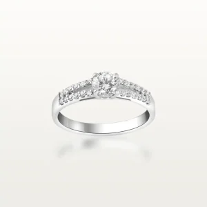 SOLITAIRE ODE À L’AMOUR, DIAMANT TAILLE BRILLANT, ANNEAU DOUBLE PAVÉ