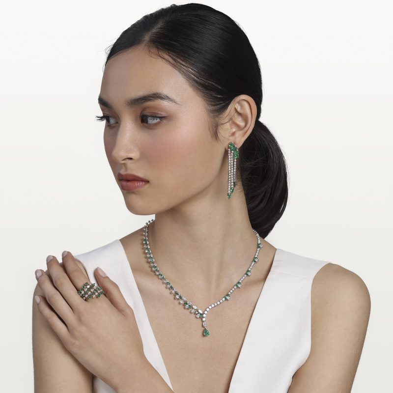boucles-doreilles-haute-joaillerie-emeraudes-diamants-kara.s2-imperiales