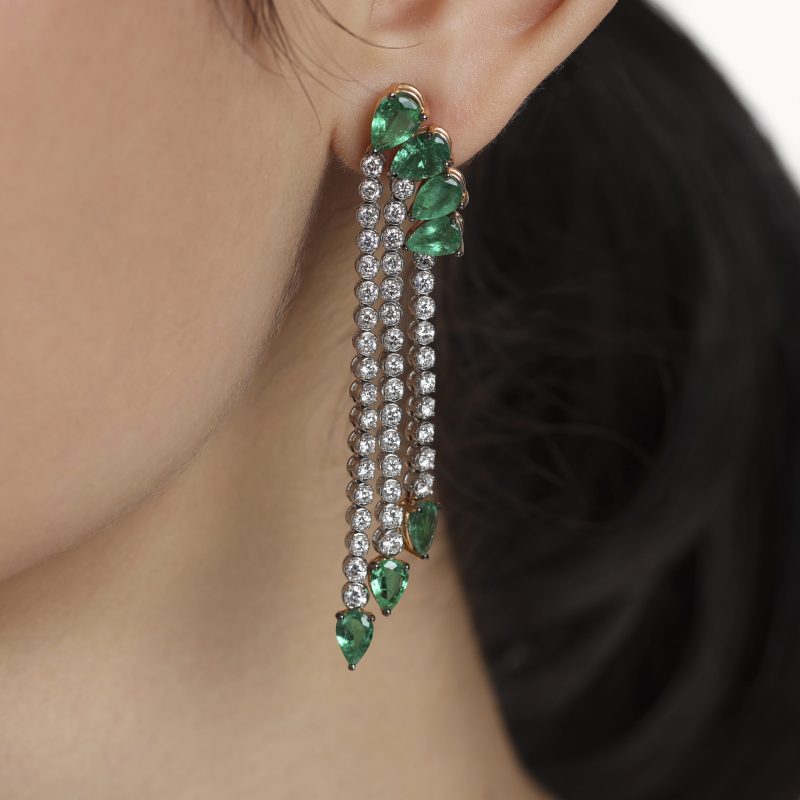 boucles-doreilles-haute-joaillerie-emeraudes-diamants-kara.s2-imperiales-