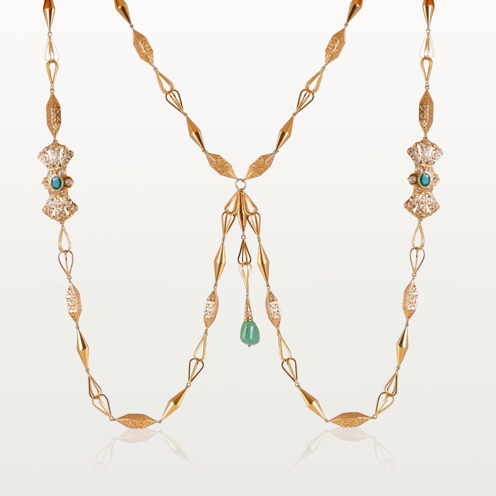 takhmal-élémment-dorsale-beldi-bijoux-marocain-kara.s-joaillerie-maroc-hommage-au-passé