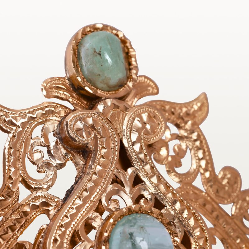 taj-couronne-or-emeraudes-bijoux-traditionnelle-marocain-beldi-ancien-kara.s-joaillerie-hommage-au-passé 3
