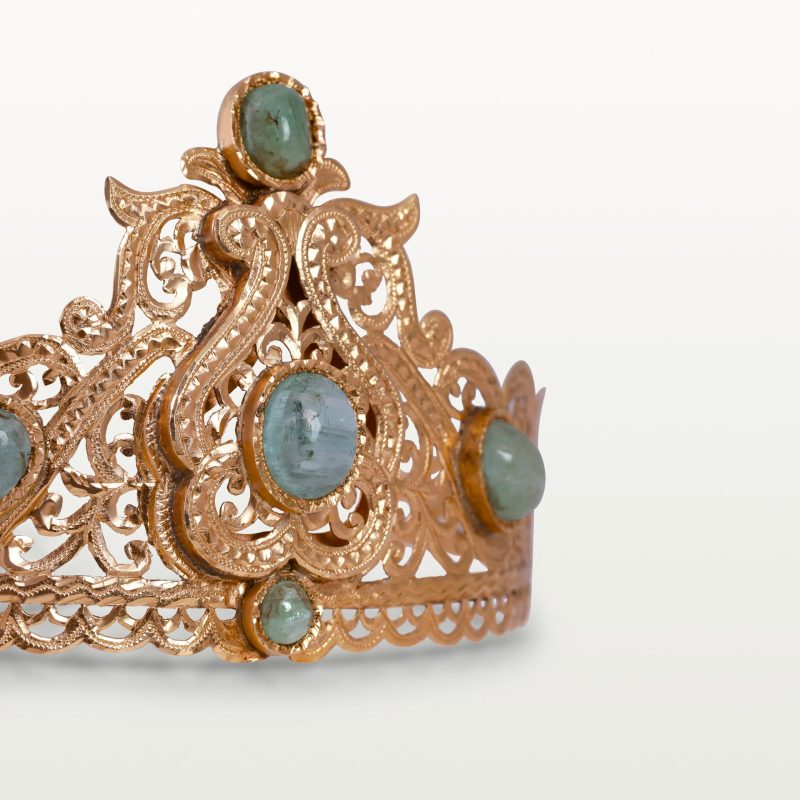 taj-couronne-or-emeraudes-bijoux-traditionnelle-marocain-beldi-ancien-kara.s-joaillerie-hommage-au-passé 4