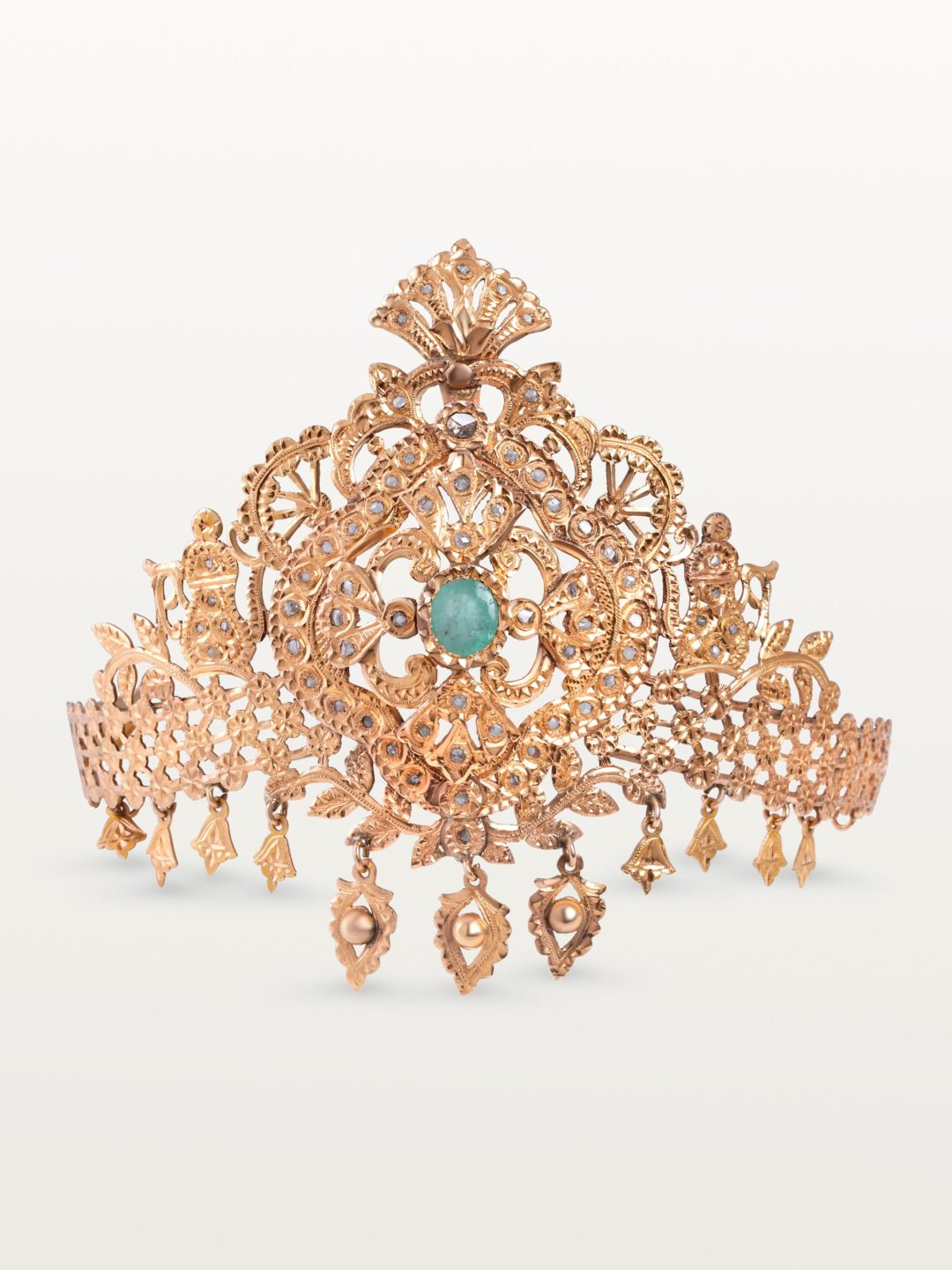 TAJ « FRAFR » – HOMMAGE AU PASSÉ, COURONNE AJOURÉE À PAMPILLES