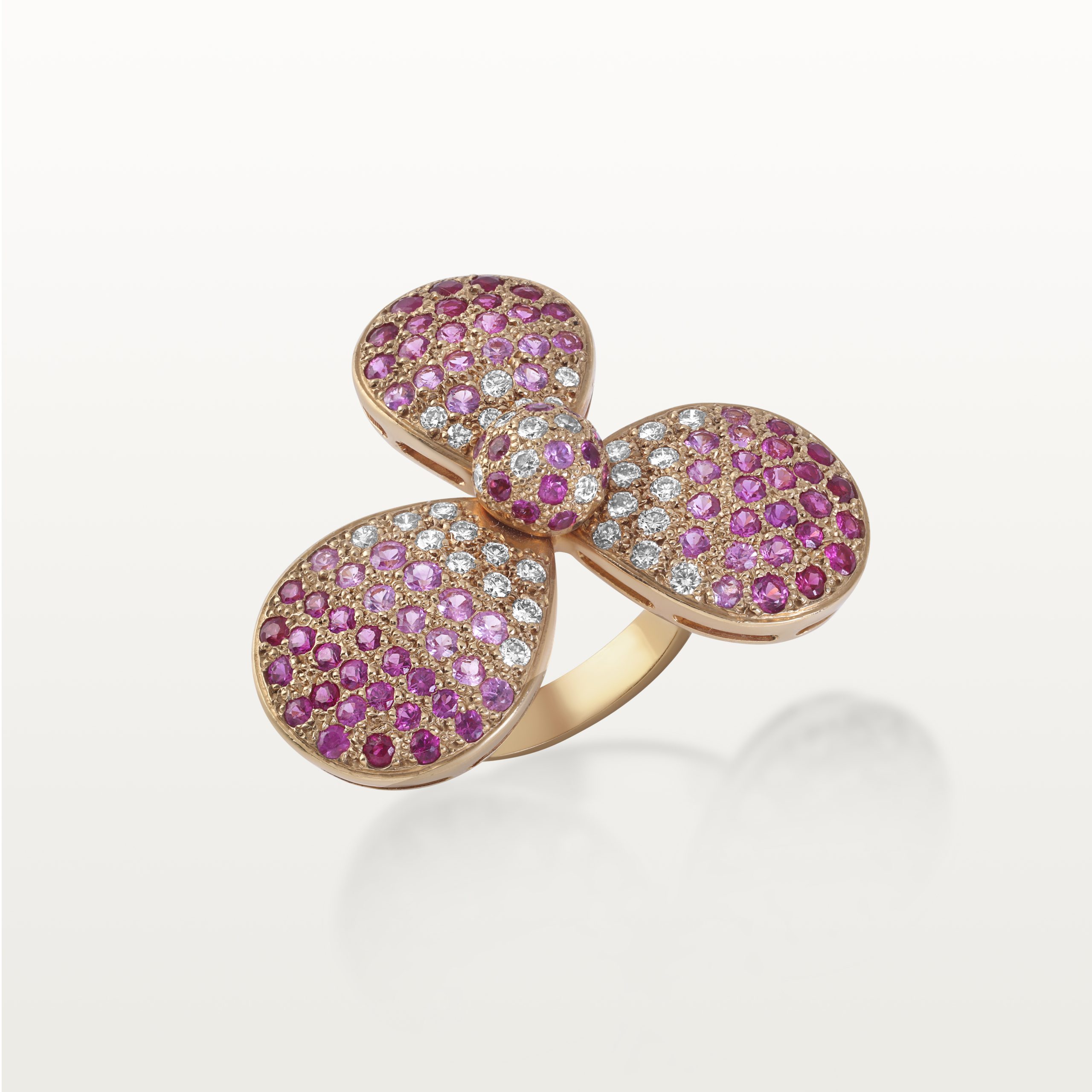 BAGUE LES FLEURS DU BIEN, TRÈFLE DE SAPHIR ROSE ET DIAMANT