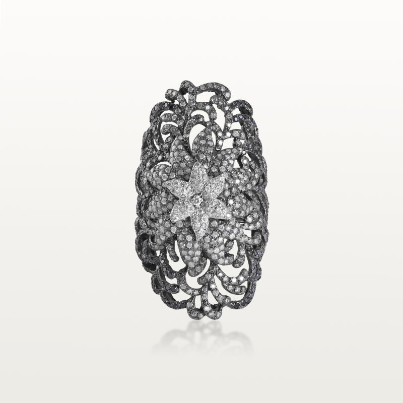 bague-diamants-blanc-diamants-noir-gris-haute-joaillerie-kara.s-maroc3-les-fleurs-du-bien