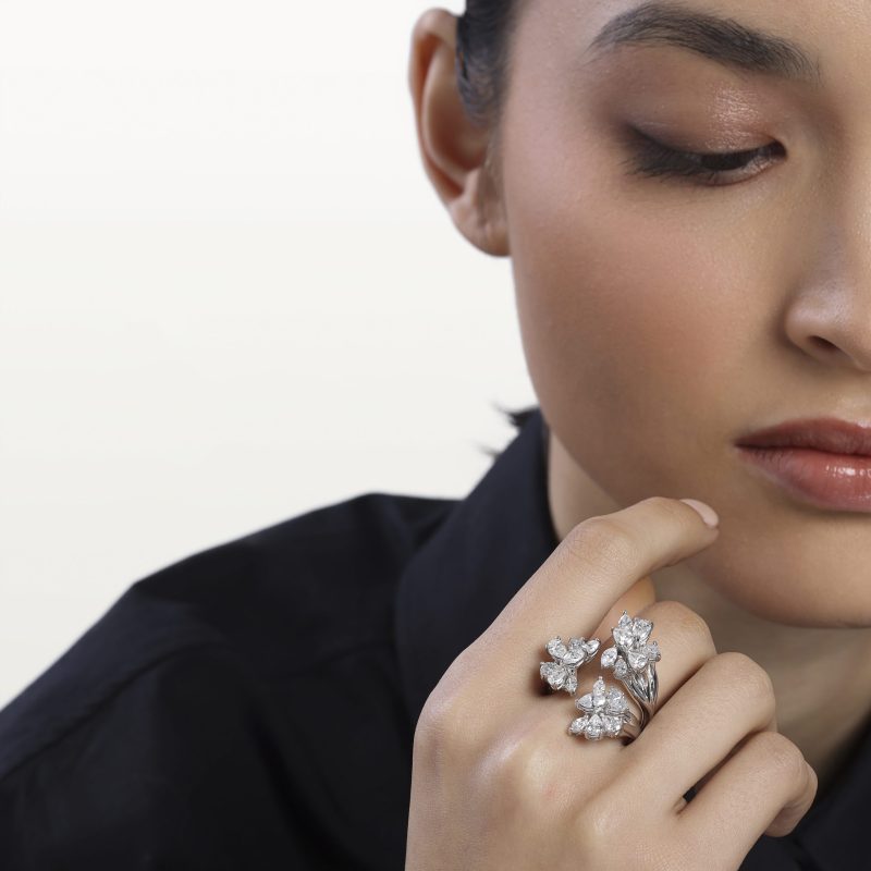bague-diamants-blanc-marquises-motif-floral-haute-joaillerie-kara.s4-impériales