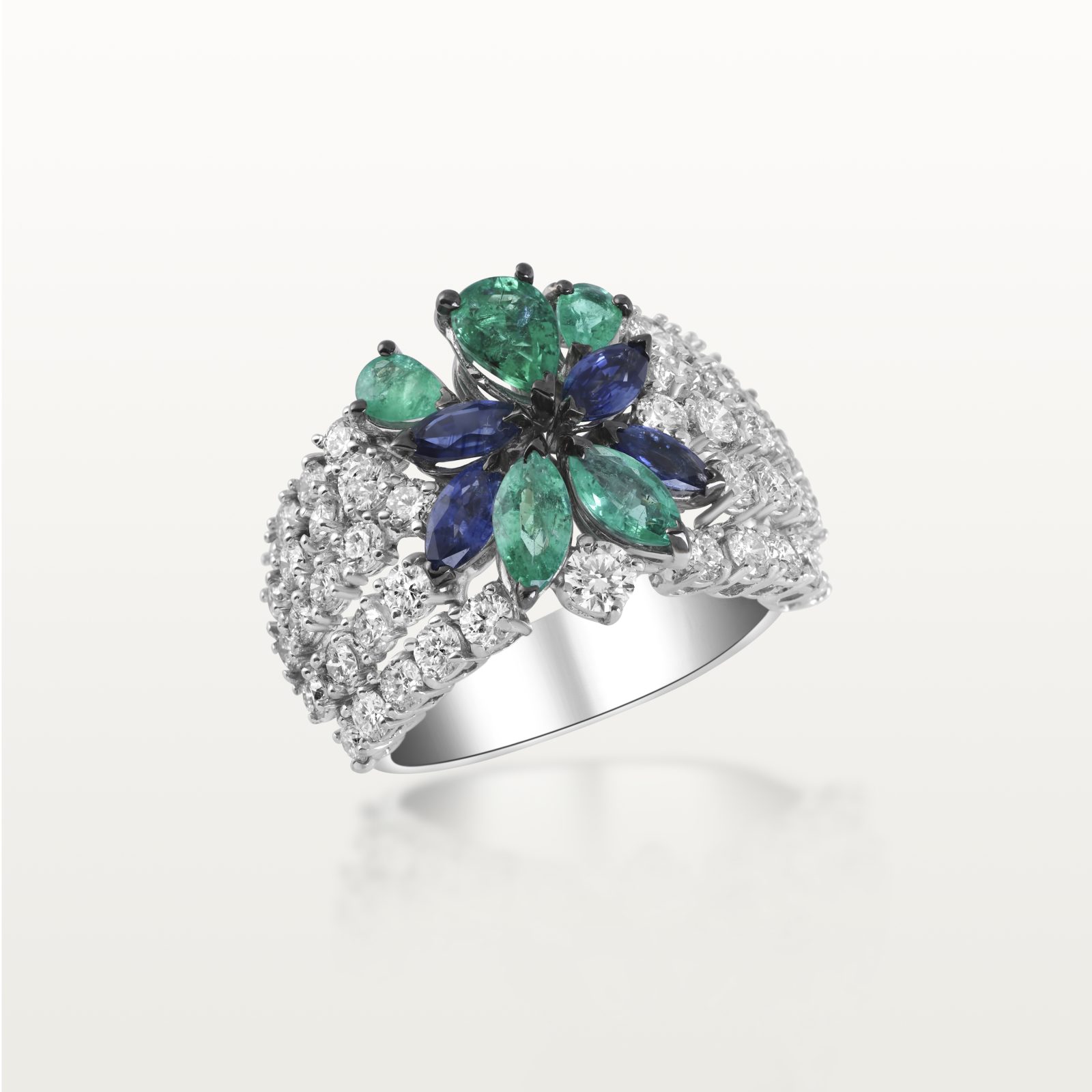 bague-diamants-blanc-saphirs-emeraude-floral-haute-joaillerie-les-fleurs-du-bien