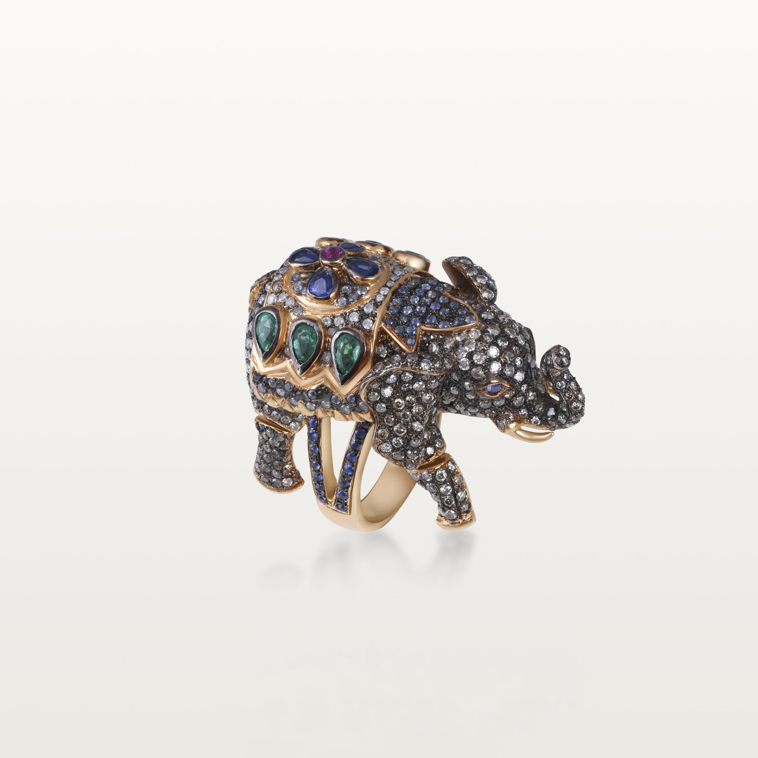 BAGUE LE LAC DES CYGNES, L’ÉLÉPHANT