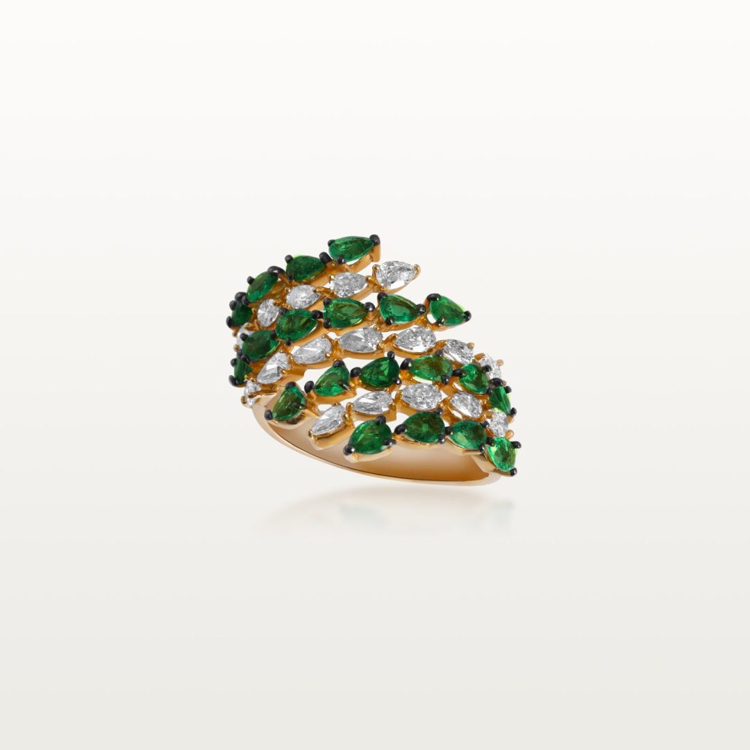 BAGUE LES IMPERIALES, ENTRELACS D'EMERAUDES ET DE DIAMANTS