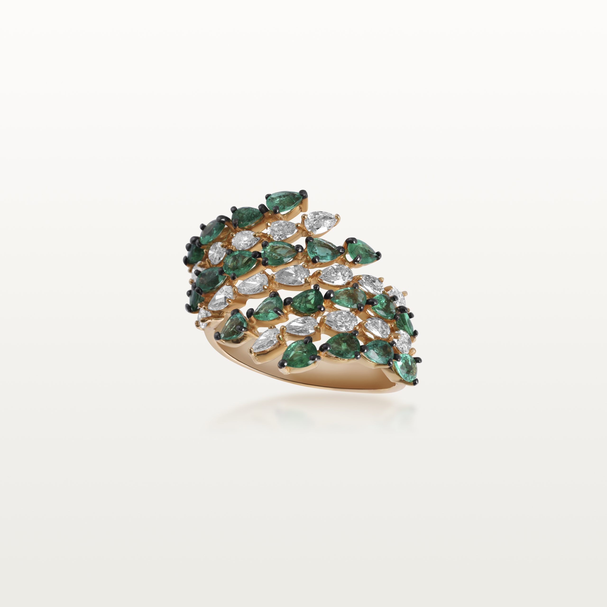 BAGUE LES IMPERIALES, ENTRELACS D'EMERAUDES ET DE DIAMANTS