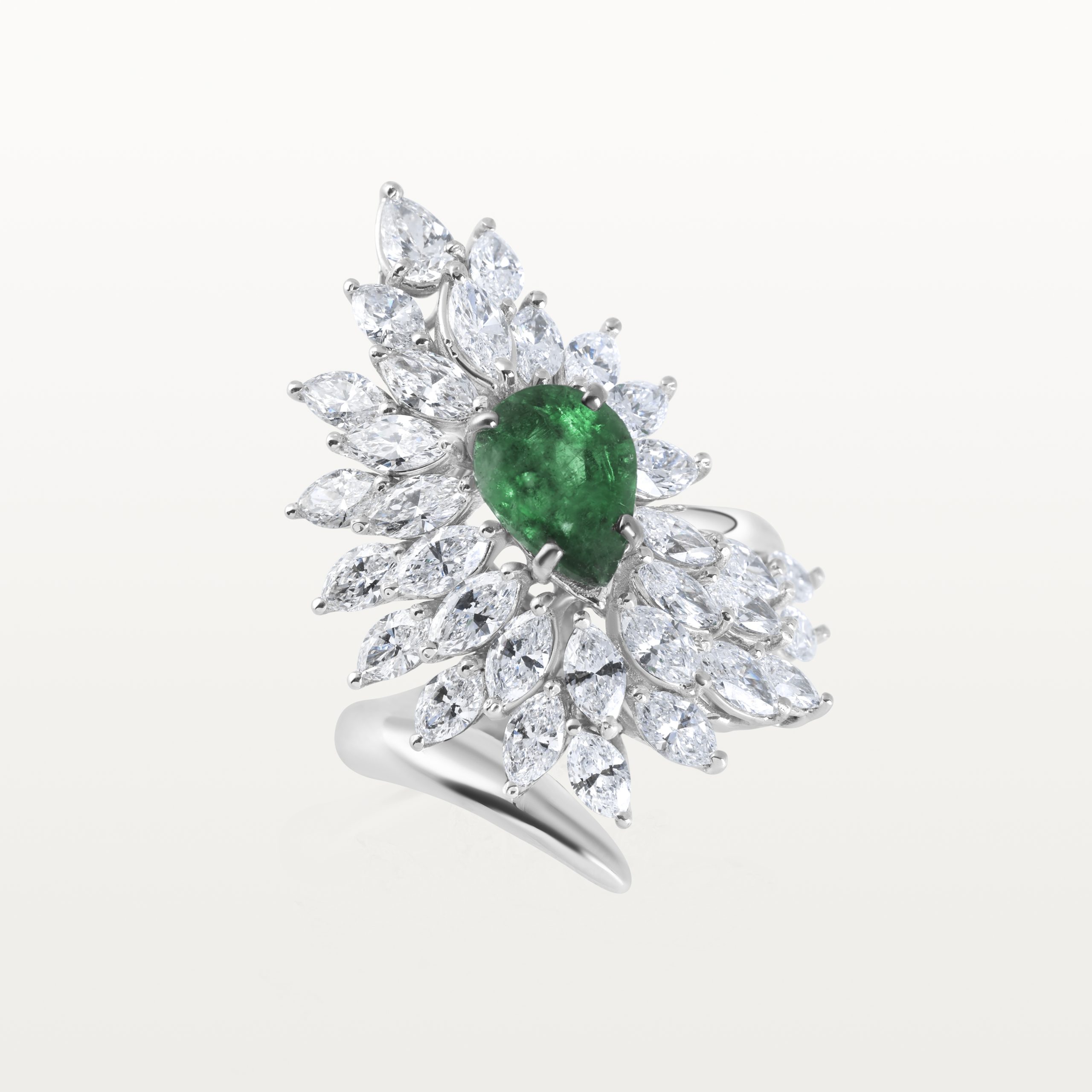 bague_haute_joaillerie_diamants_emeraudes_kara.s_maroc-impériales