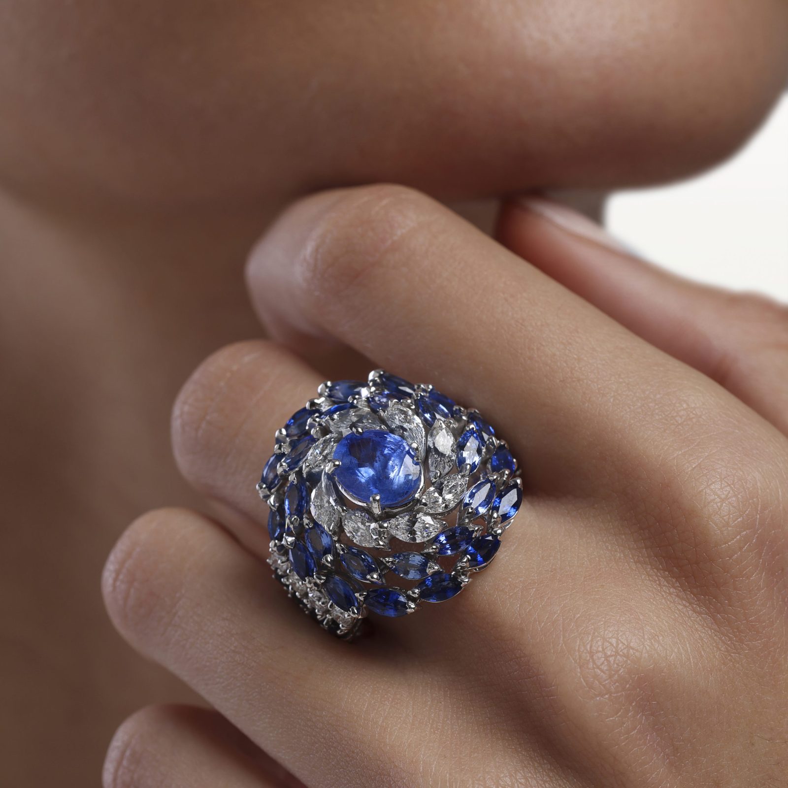 bague_saphir_diamants_kara.s5-impériales