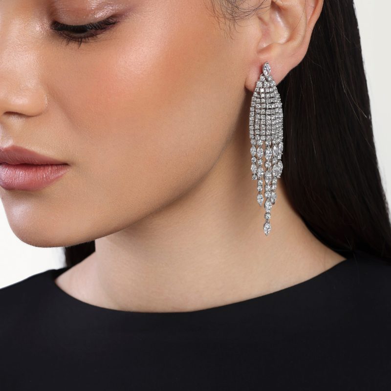 boucles-d’oreilles-cascade-diamants-blanc-chutes-haute-joaillerie-kara.s-impériales