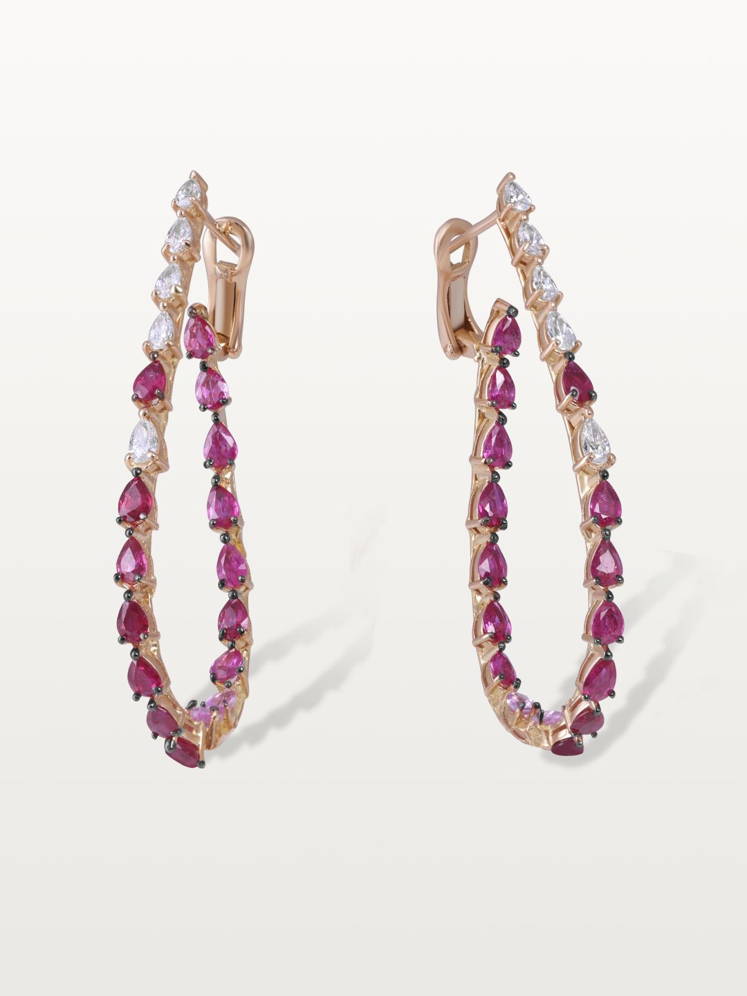 CRÉOLES A&MORE, POIRES DE RUBIS ET DIAMANTS