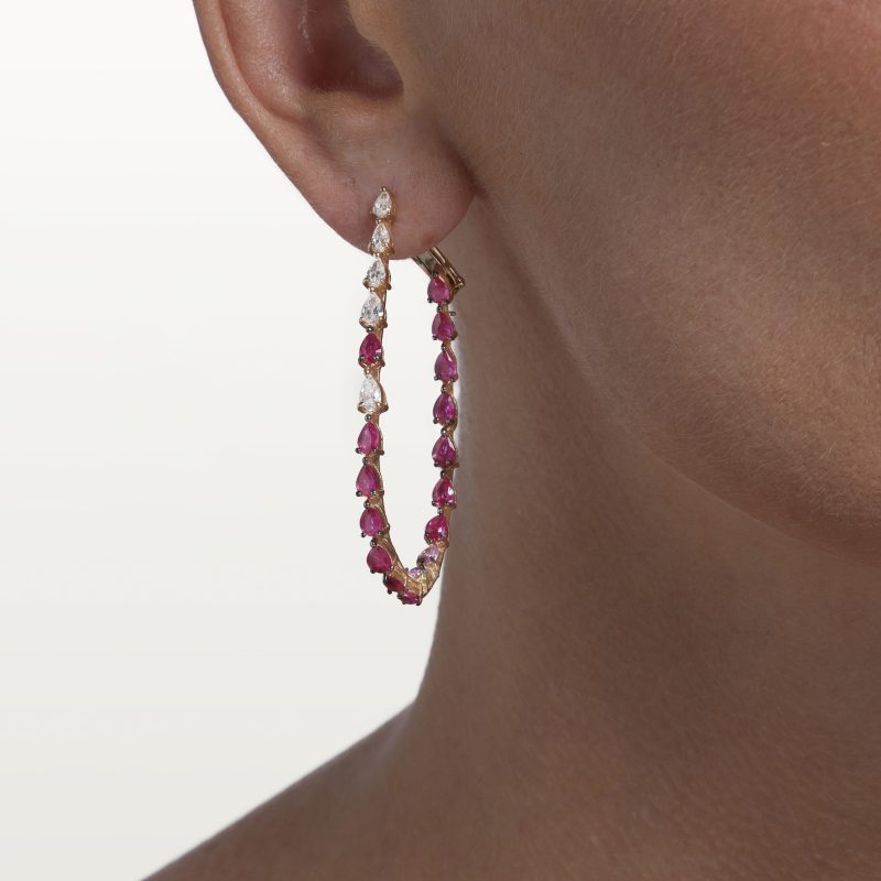 boucles-d’oreilles-créoles-rubis-diamants-blanc-a-&-more3