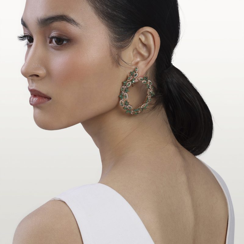 boucles-d’oreilles-diamants-blanc-emeraude-haute-joaillerie-kara.s-maroc2-les-fleurs-du-bien