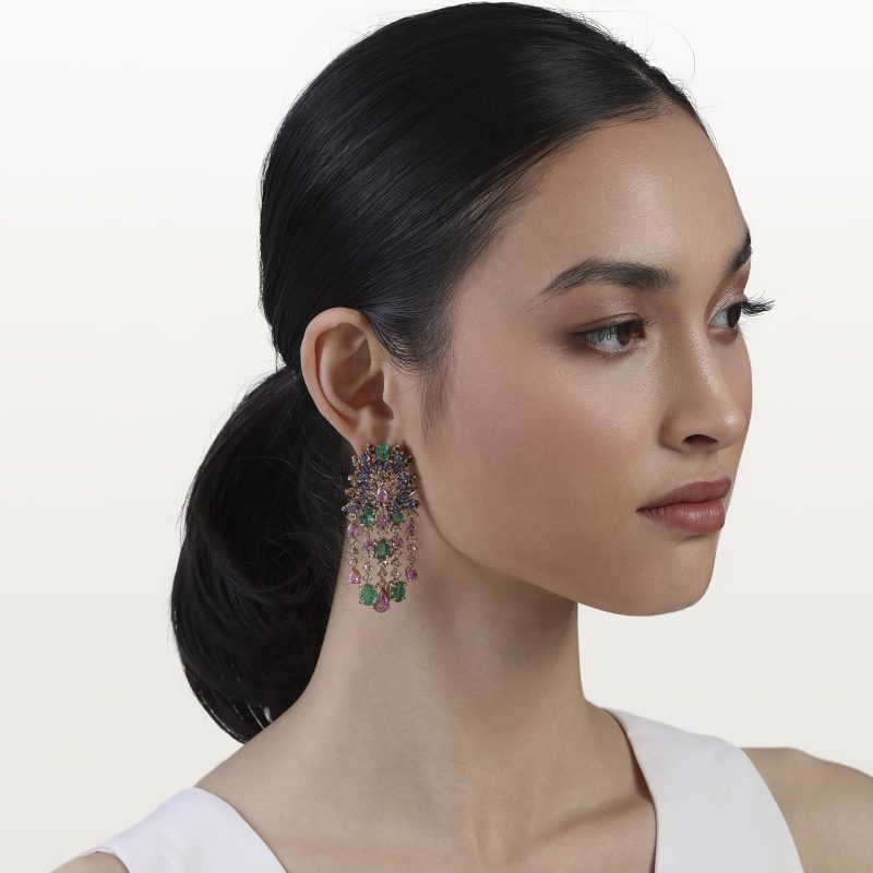 boucles-d’oreilles-diamants-blanc-rosas-saphir-emeraudes-haute-joaillerie-maroc2-le-lac-des-cygnes