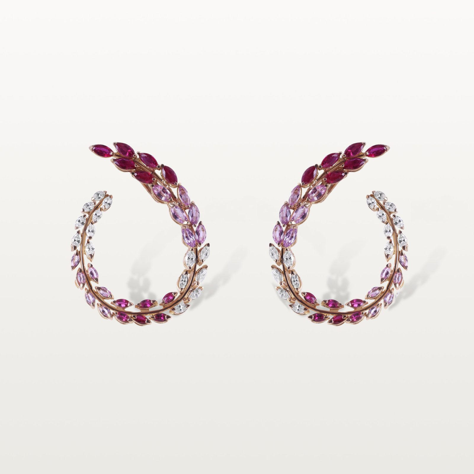 boucles-d’oreilles-diamants-blanc-rubis-saphirs-rose-arc-haute-joaillerie-kara.s-les-fleurs-du-bien