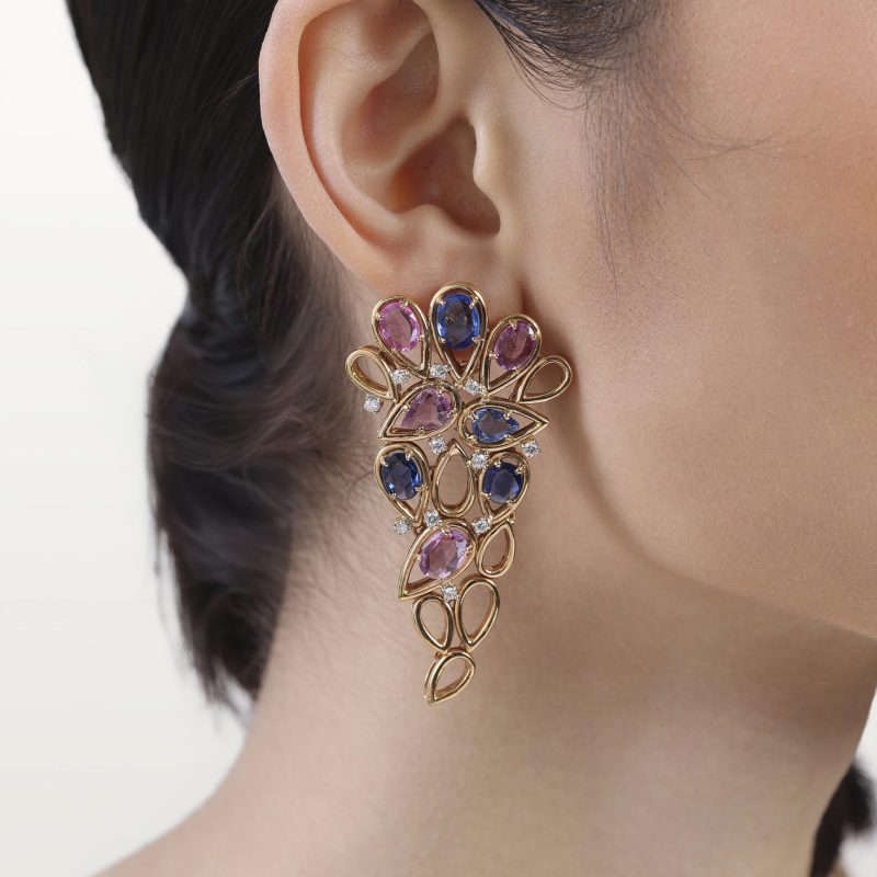 boucles-d’oreilles-diamants-blanc-saphirs-bleu-saphir-rose-or-rose-haute-joaillerie-kara.s-maroc-le-lac-des-cygnes