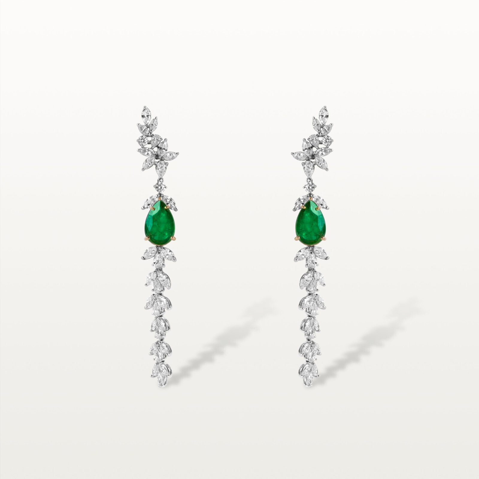 boucles-oreilles-emeraudes-diamants-haute-joaillerie-imperiales-1600×1600 – Modifié