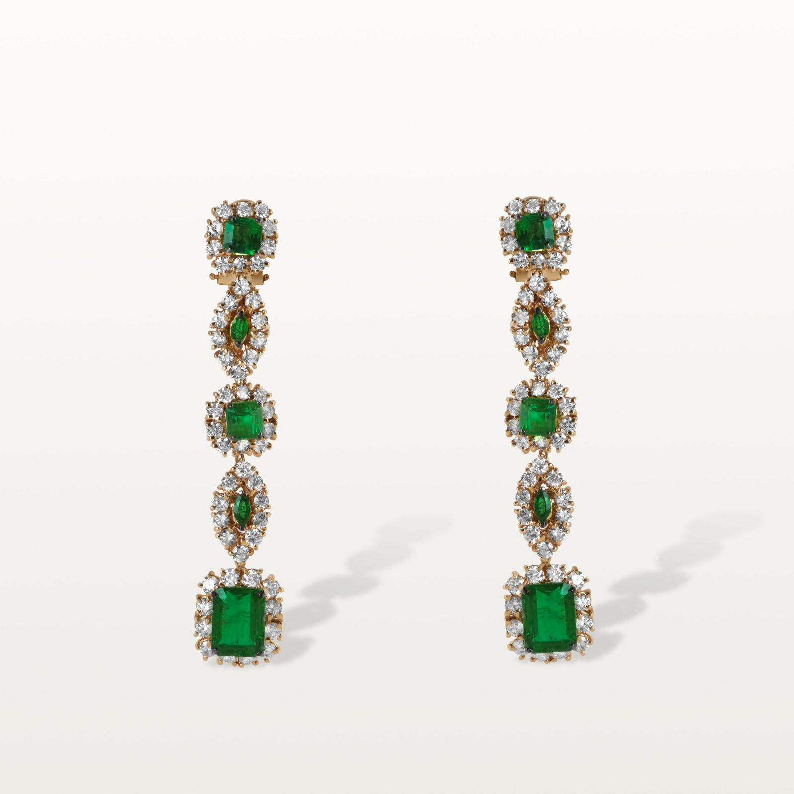 BOUCLES D’OREILLES LES IMPÉRIALES, CHUTE MULTIFORME D'ÉMERAUDES