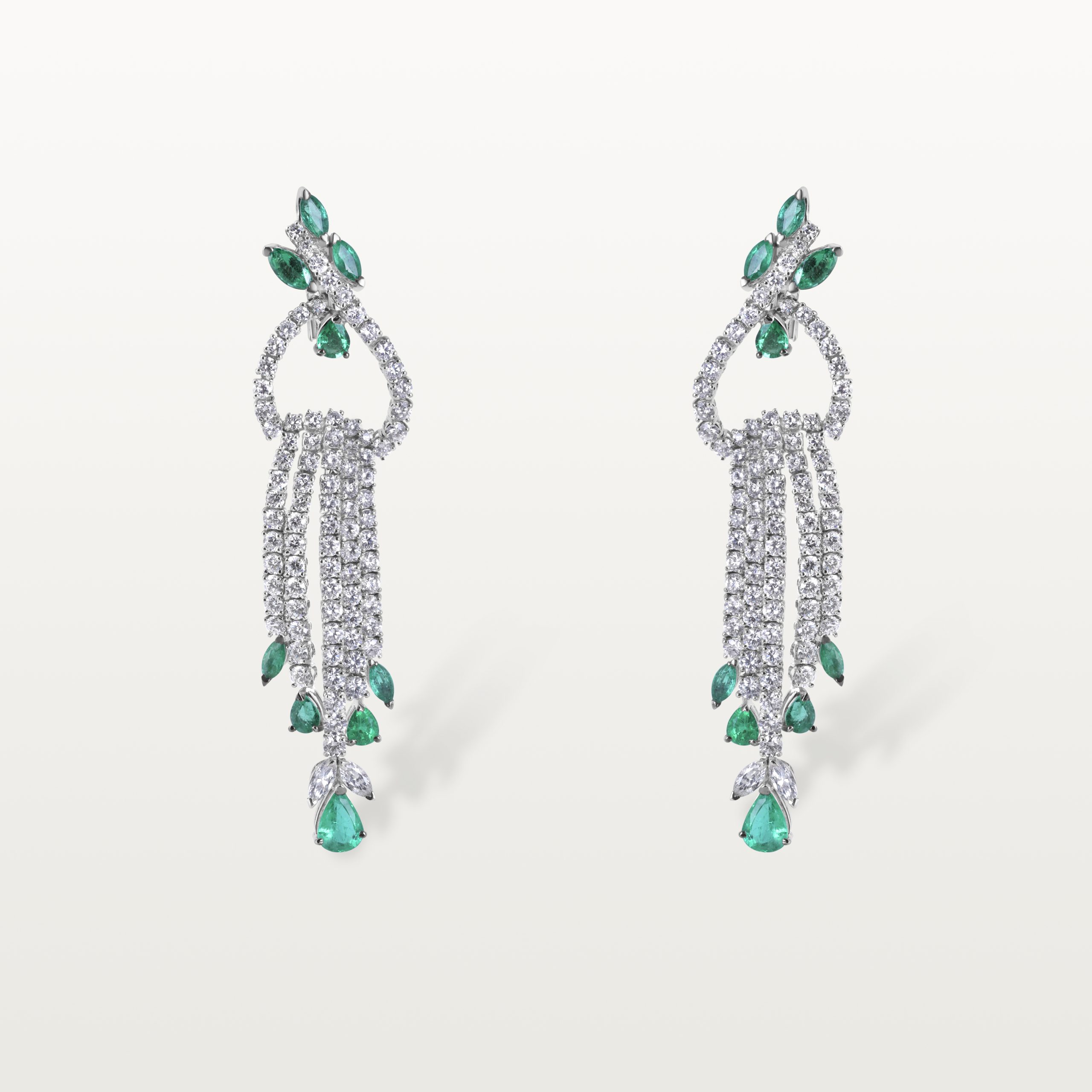BOUCLES D’OREILLES LES IMPÉRIALES, CHUTES DE DIAMANTS ET D'EMERAUDES