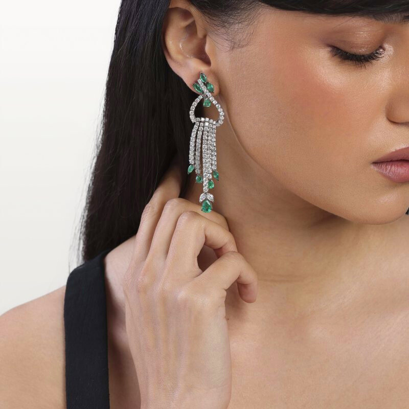 boucles_oreilles_emeraudes_diamants_chutes_kara.s_joaillerie1-imperiales-1-800×800 – Modifié