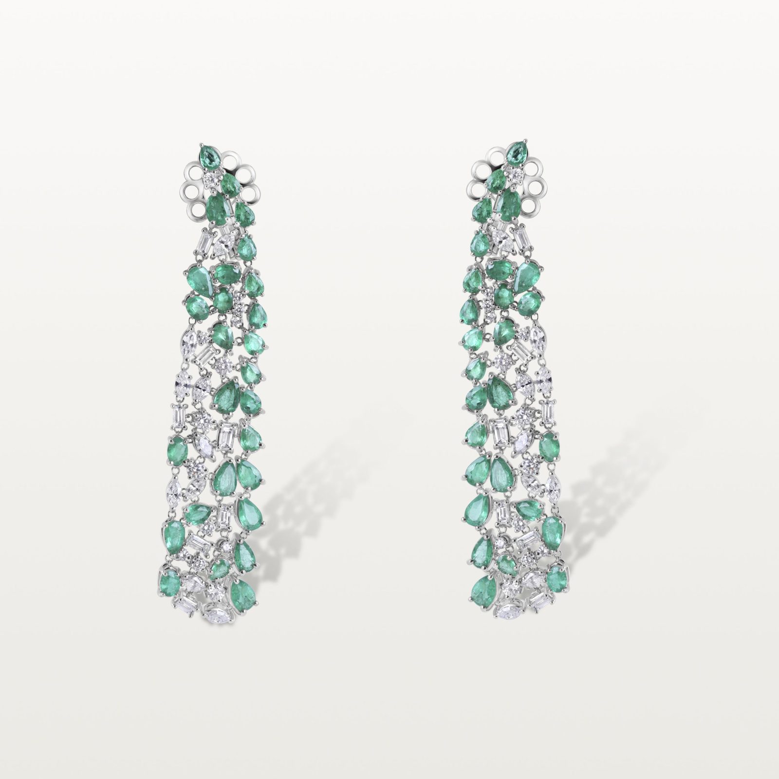 boucles_oreilles_emeraudes_diamants_kara.s_joaillerie2-impériales