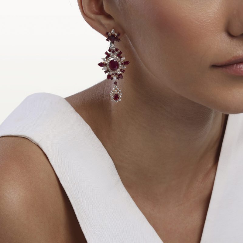 boucles_oreilles_rubis_diamants_haute_joaillerie_kara.s2-impériales