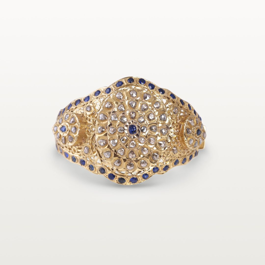 BRACELET HOMMAGE AU PASSÉ – ORNÉ DE SAPHIRS BLEUS