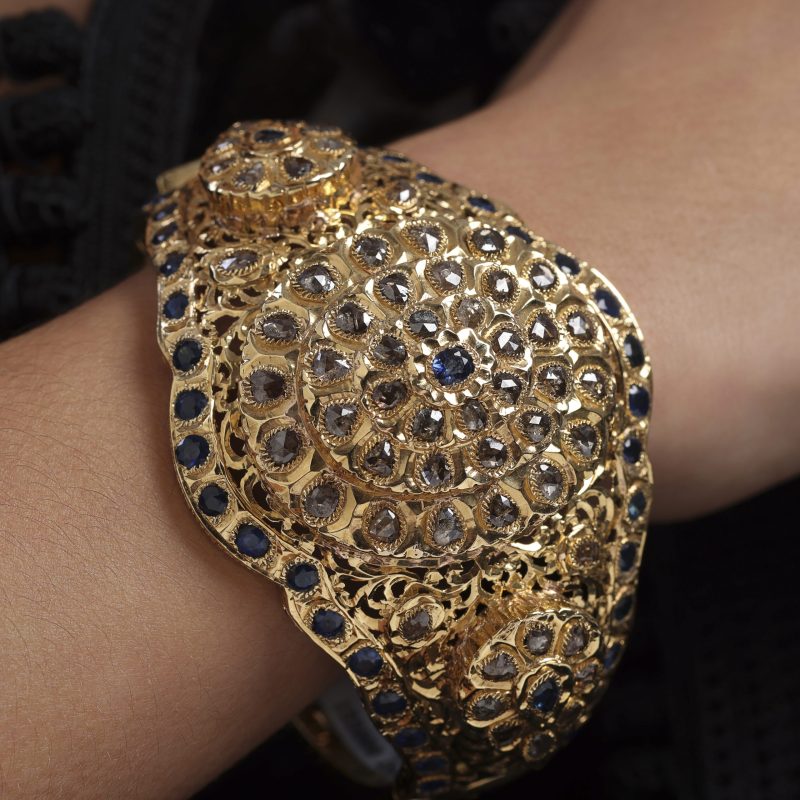 bracelet-beldi-ancien-saphirs-bleu-bijoux-traditionnelle-marocain-kara.s4-hommage-au-passé