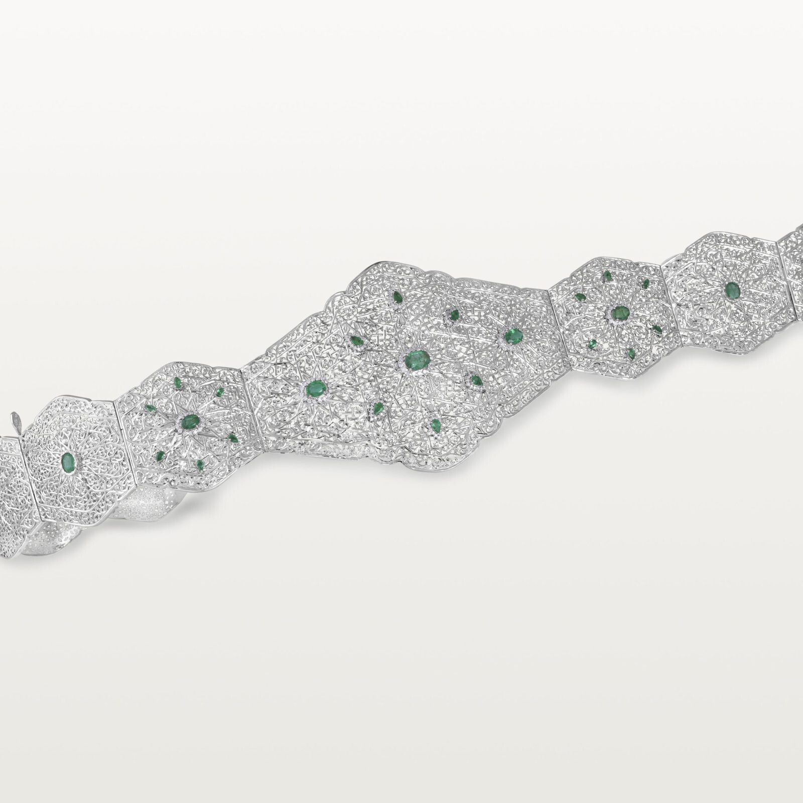 ceinture-or-blanc-mdama-moderne-emeraudes-beldi-contemporain-bjoux-traditionnelle-marocain-kara.s2-hommage-au-passe-1-1600×1600 – Modifié