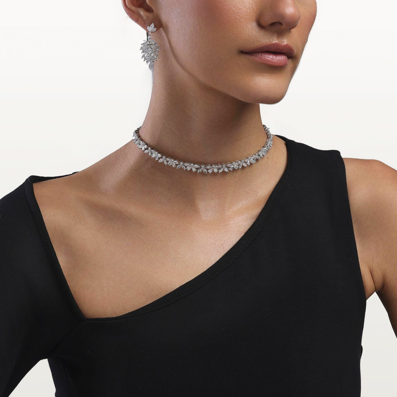 choker-collier-diamants-blanc-haute-joaillerie-kara.s4-imperiales-1600×1600 – Modifié
