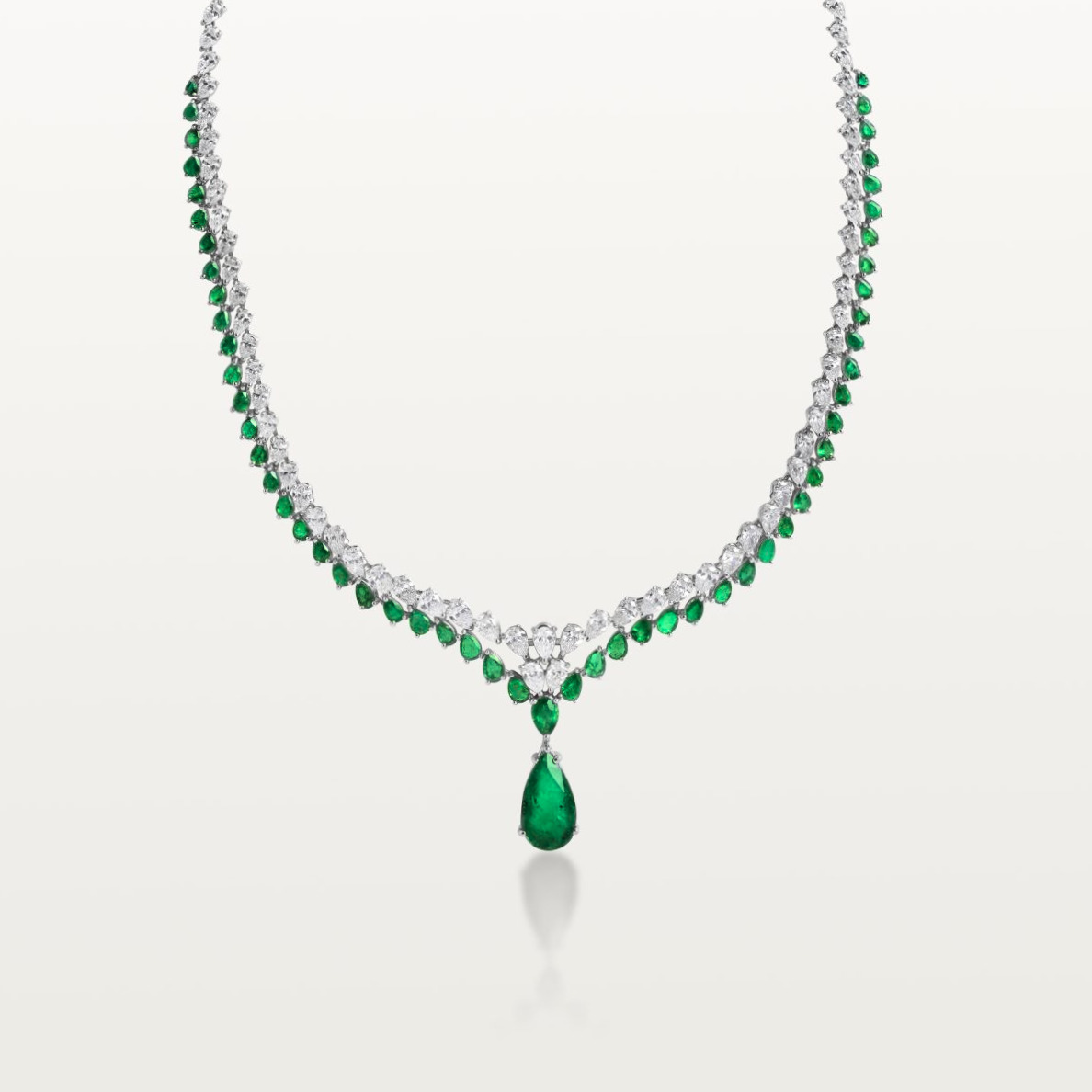COLLIER LES IMPERIALES, RIVIERE DE DIAMANTS ET EMERAUDES