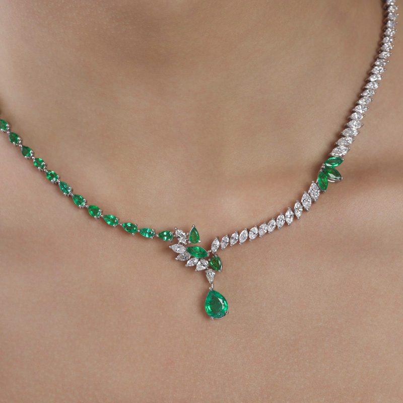 collier-haute-joaillerie-kara.s-diamants-emeraudes-imperiales-1-1600×1600 – Modifié