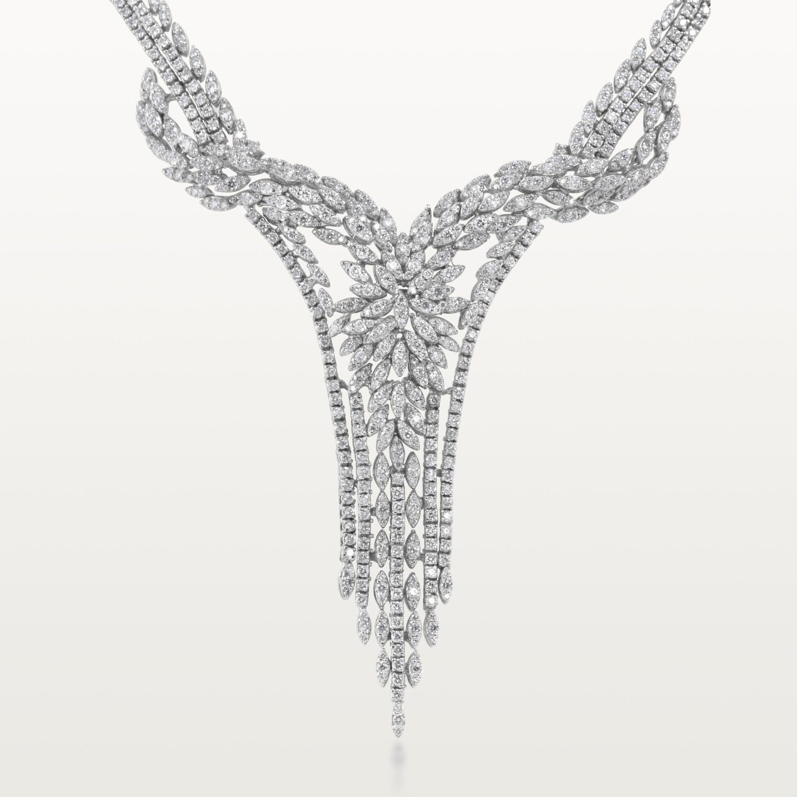 collier-parure-diamants-blanc-multi-chutes-haute-joaillerie-kara.s-impériales-impériales