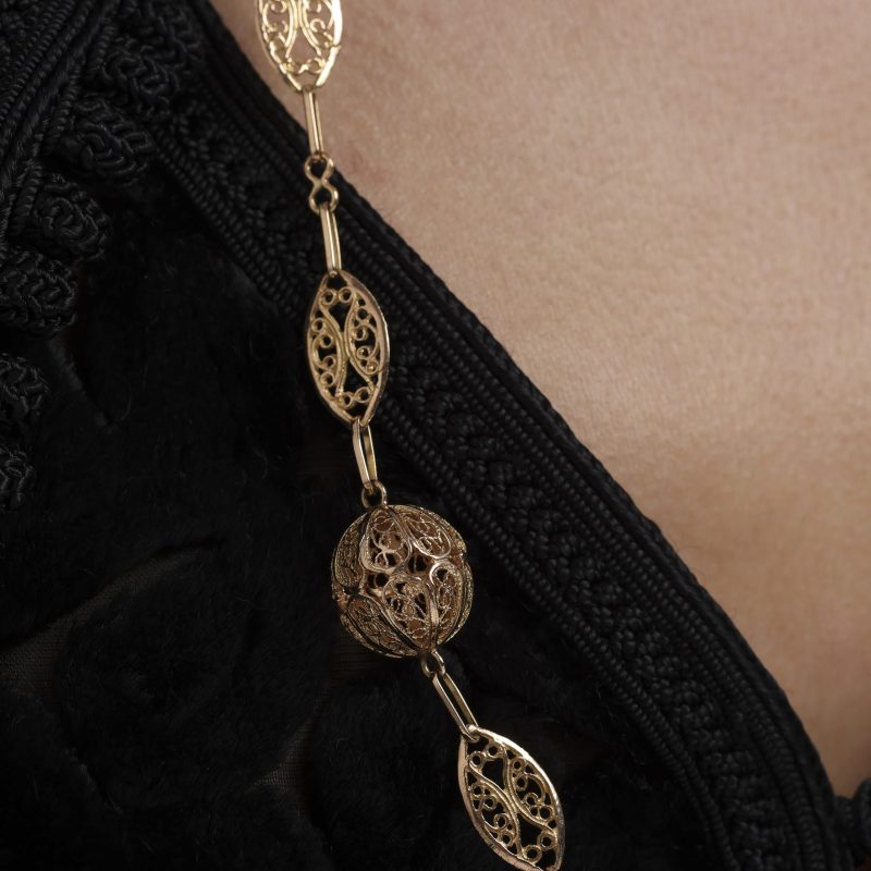 collier-zariaa-bijoux-marocain-or-jaune-kara.s2-hommage-au-passé