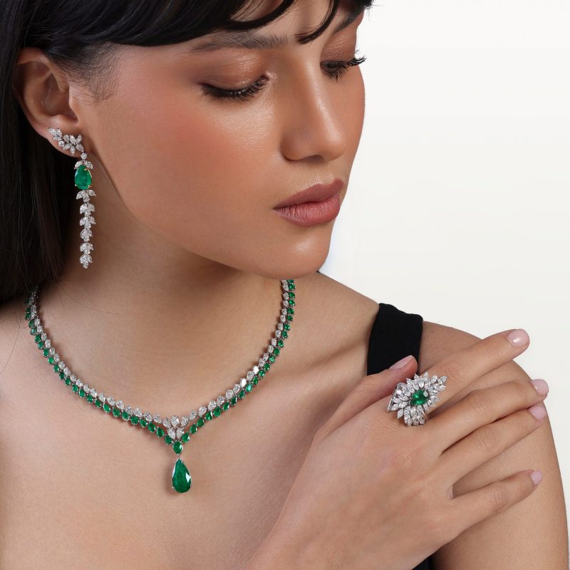 parure_haute_joaillerie_diamants_emeraudes_kara.s2-impériales