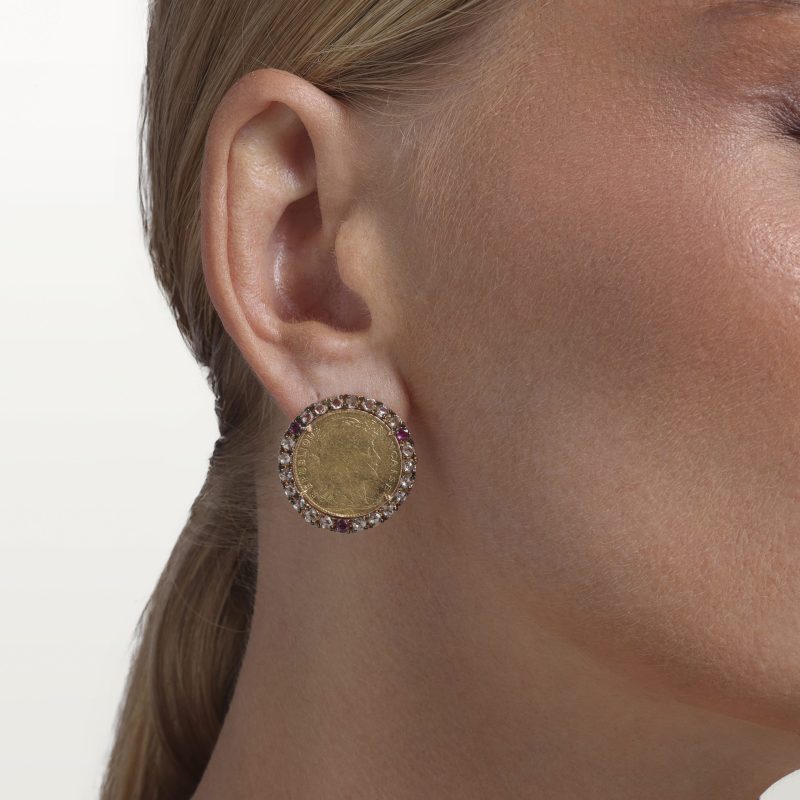 puces_oreilles_louis_d’or_10francs_diamants_marron_rubis2-mon-louis