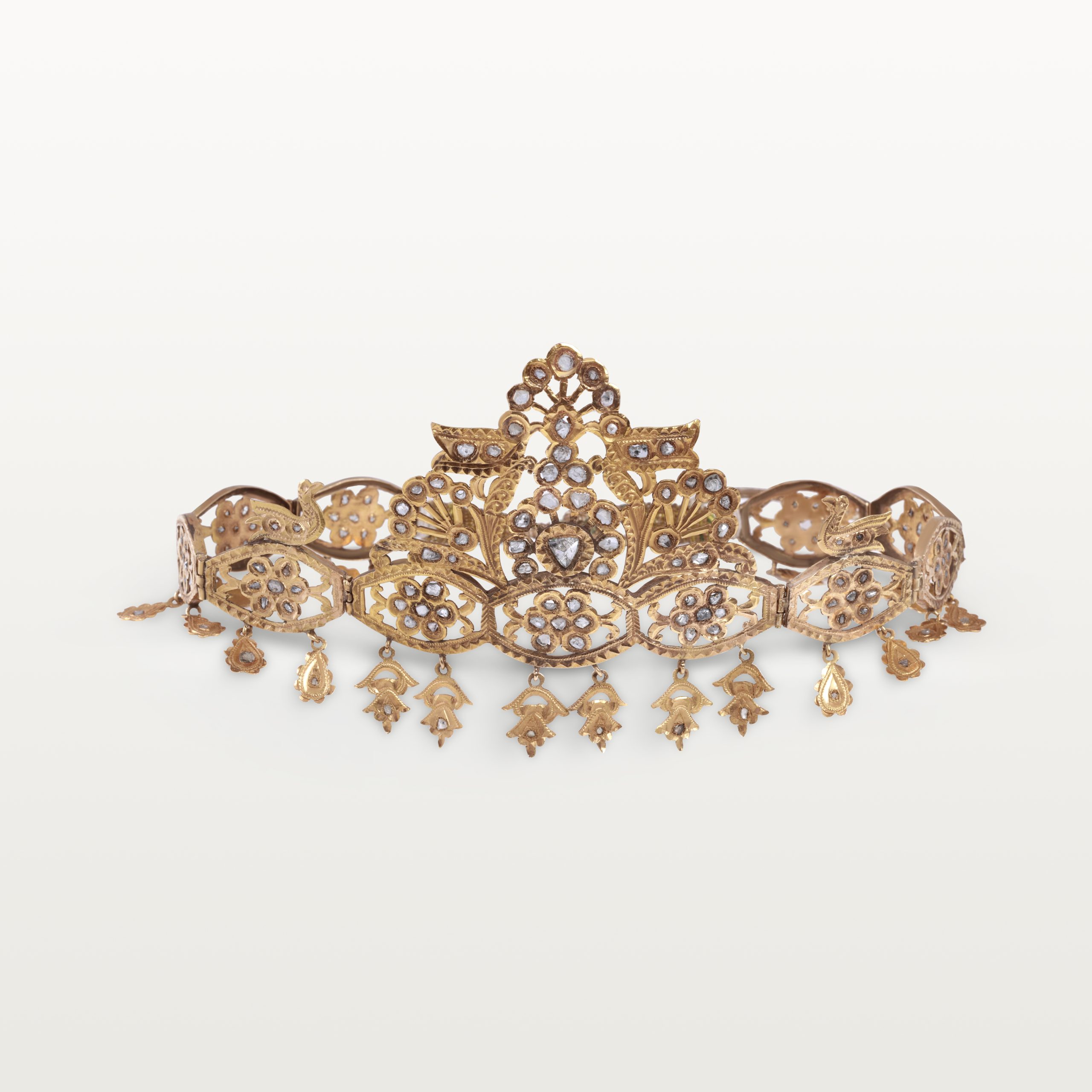 TAJ "D’L BZAYM" HOMMAGE AU PASSÉ, COURONNE ARTICULÉE À ÉLÉMENTS AJOURÉS ET PAMPILLES « FRAFR »