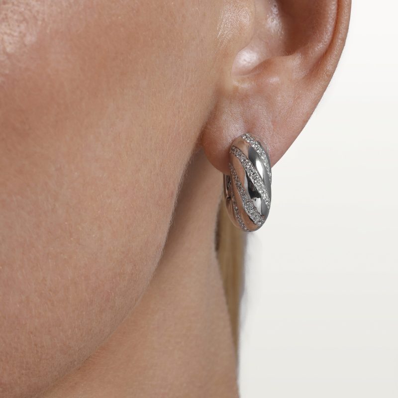 boucles-d’oreilles-créoles-croisées-diamants-blanc-or-blanc-les-klassiques2