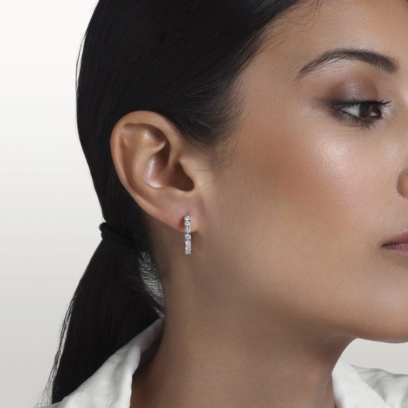 boucles-d’oreilles-créoles-modèle-moyen-diamants-les-klassiques