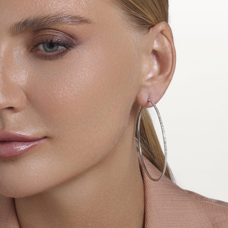 boucles-d’oreilles-créoles-serti-diamants-blanc-les-klassiques2