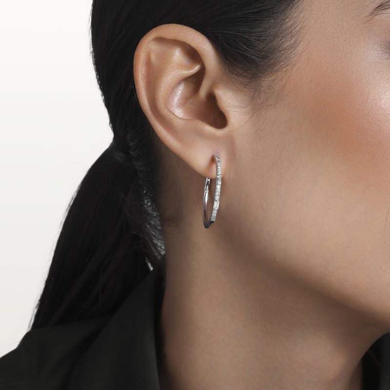 boucles-d’oreilles-créoles-taille-moyanne-serti-diamants-les-klassiques