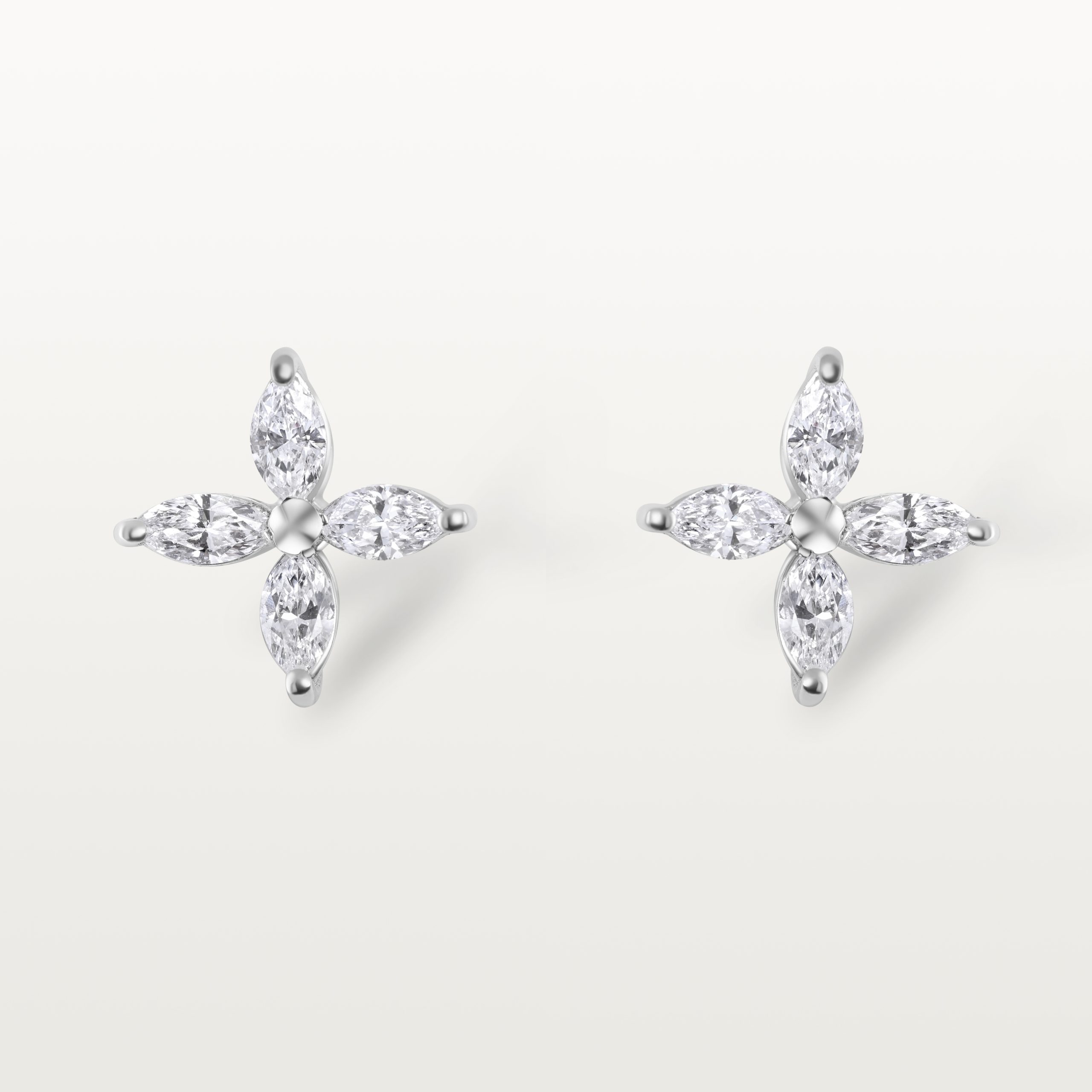 PUCES D’OREILLES LES KLASSIQUES, MOTIF FLORAL, DIAMANTS