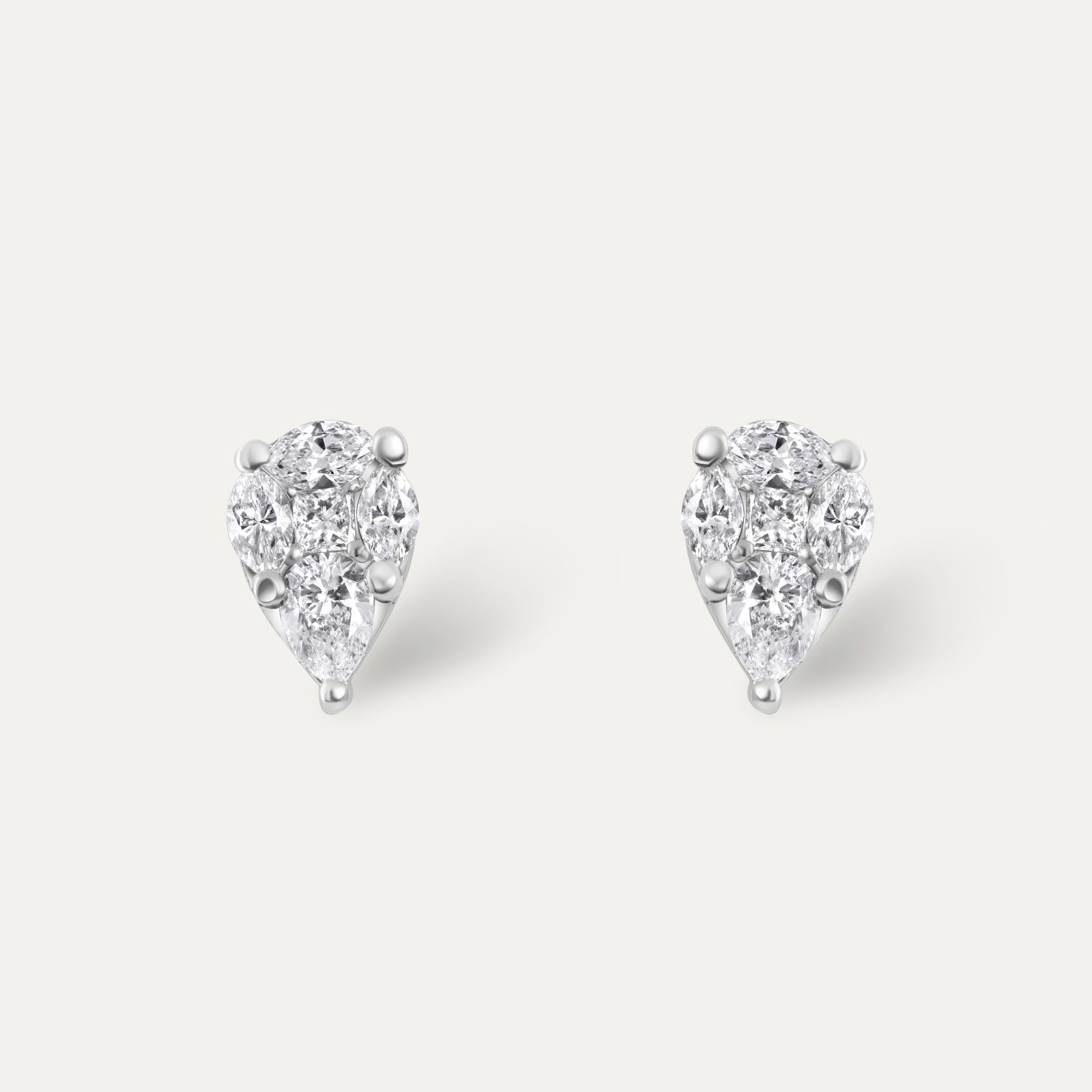 boucles-d’oreilles-puces-goutte-illusion-diamants-les-klassiques