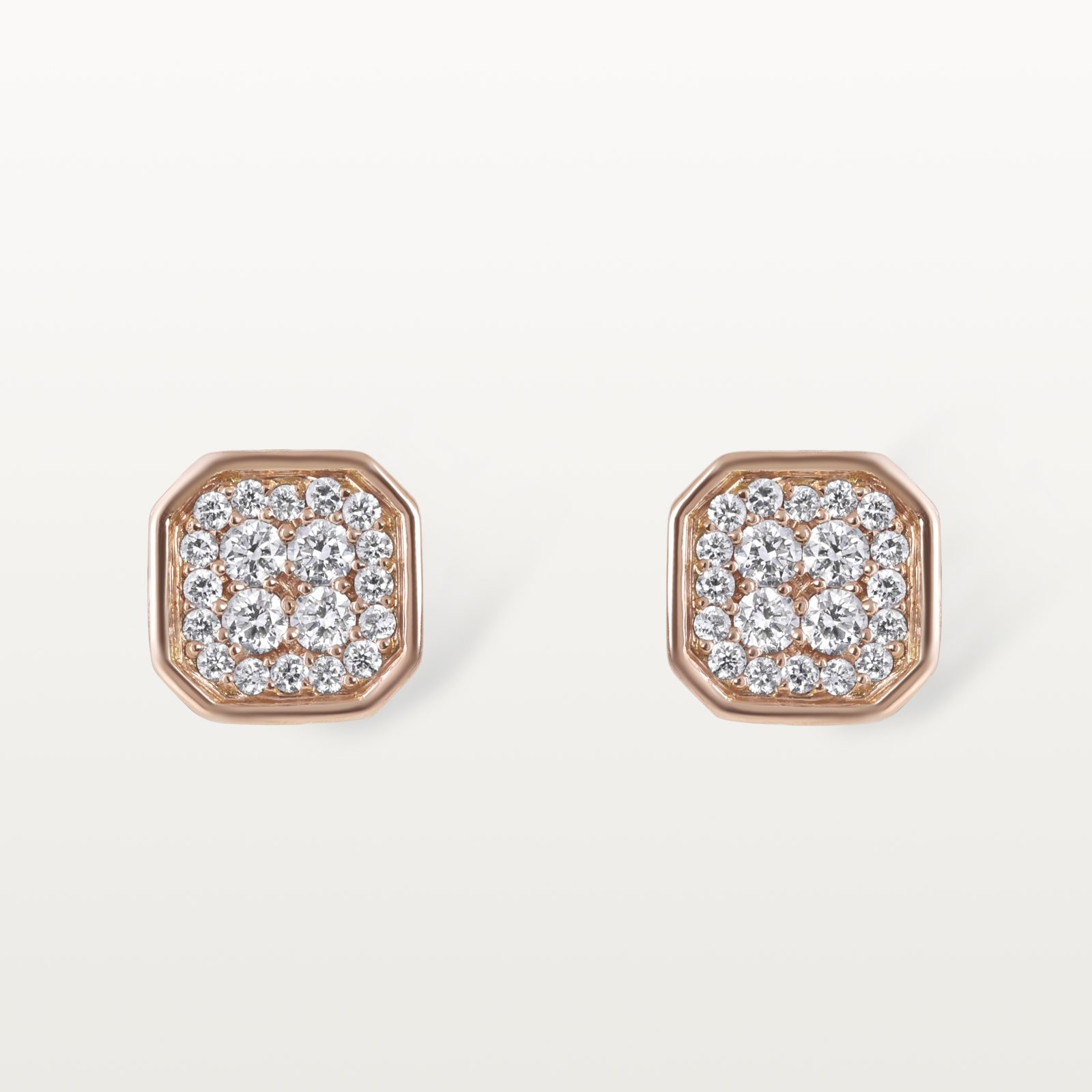 puces-d’oreilles-motif-coussin-diamants-les-klassiques3